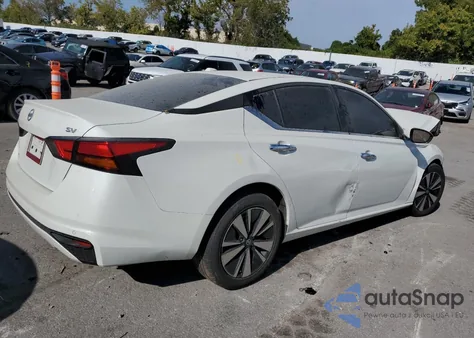 2022 Nissan Altima Sv z USA, uszkodzony, nr VIN 1N4BL4DV8NN301886